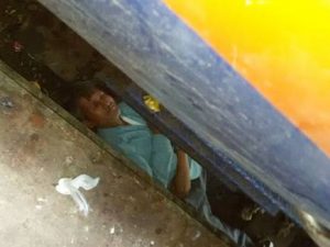 man_on_rail_track_ratlam_07_07_2017-300x225